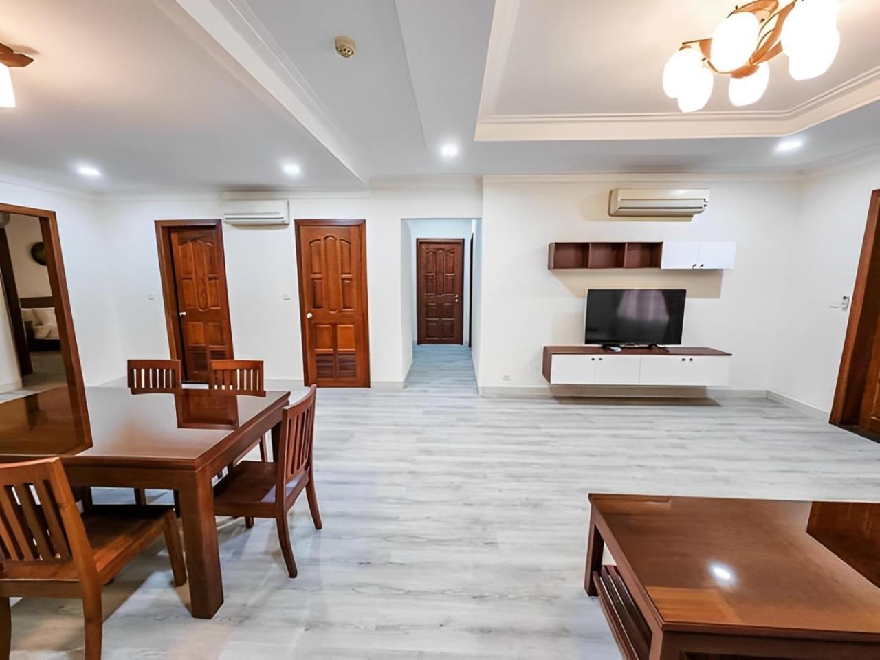 Hamptons Apartments Phnom Penh Dış mekan fotoğraf