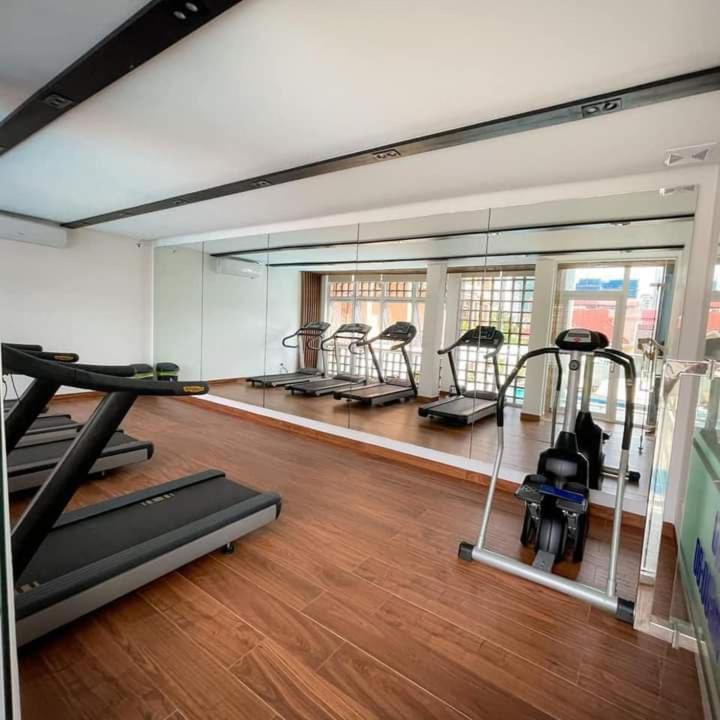 Hamptons Apartments Phnom Penh Dış mekan fotoğraf