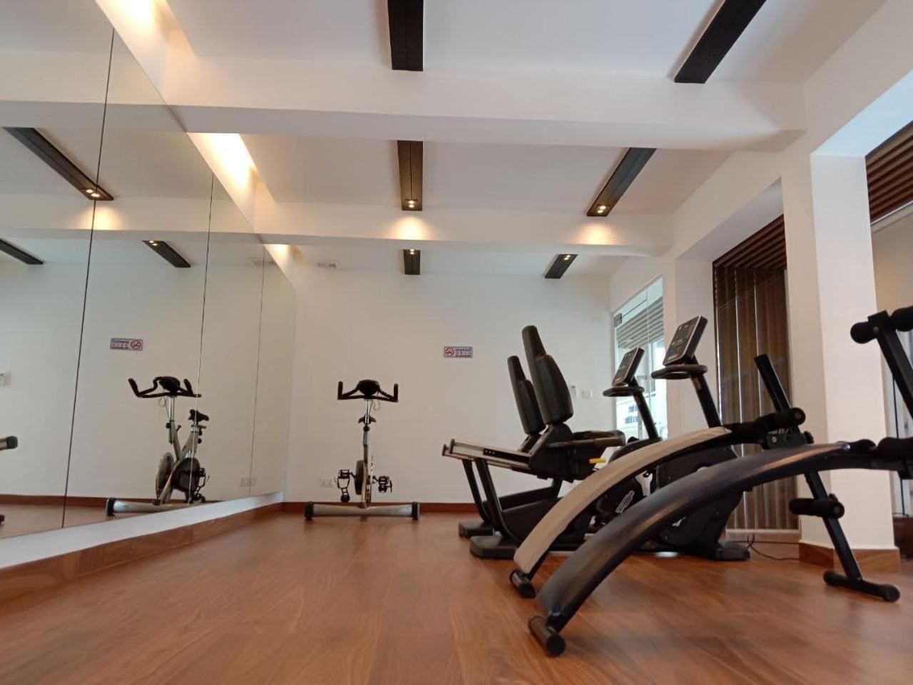 Hamptons Apartments Phnom Penh Dış mekan fotoğraf